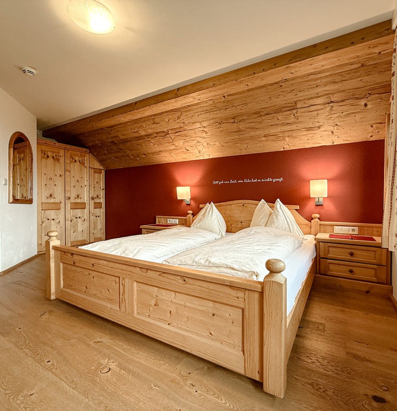 Gemütliches Doppelzimmer am Bio-Bauernhof in Ramsau am Dachstein